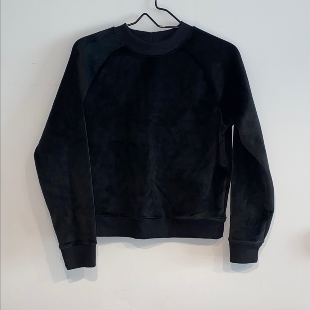 Crewneck Velour Pullover